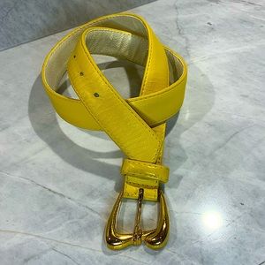Suzi Roher yellow leather belt size 31”